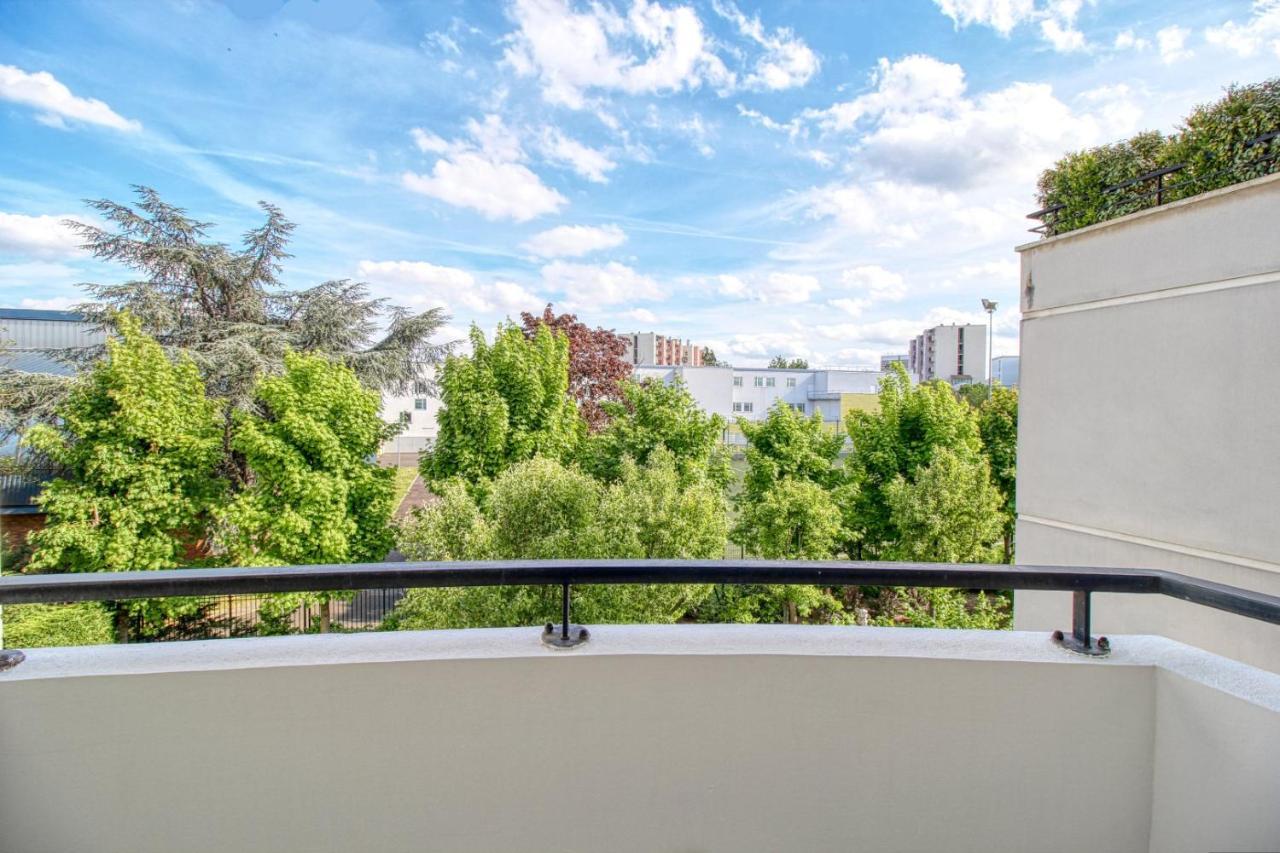 Appartement Proche U Arena Et La Defense Nanterre Exterior foto